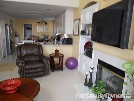 Family room to kitchen