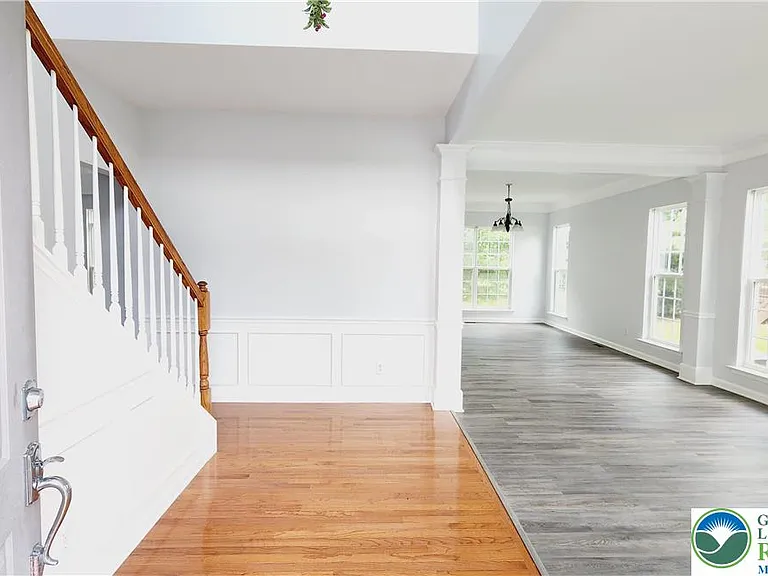 1816 Emerald Dr S — Photo 11