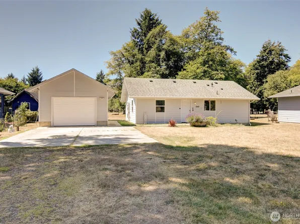 649 Sollecks Avenue SE, Ocean Shores, WA 98569