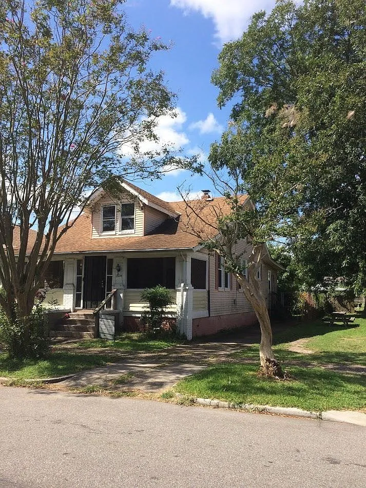 3 bed, 1414 sqft, $1,550 — Photo 1