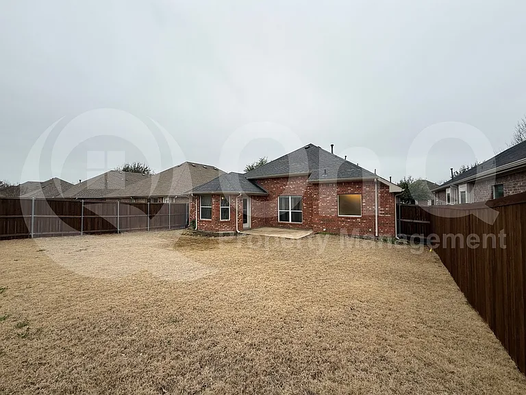 10514 Saint Georges Dr — Photo 18