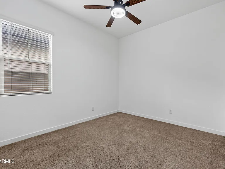 203 E Birchwood Pl — Photo 35