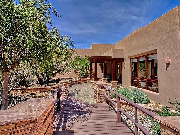 2nd image of 5 Anasazi Trl