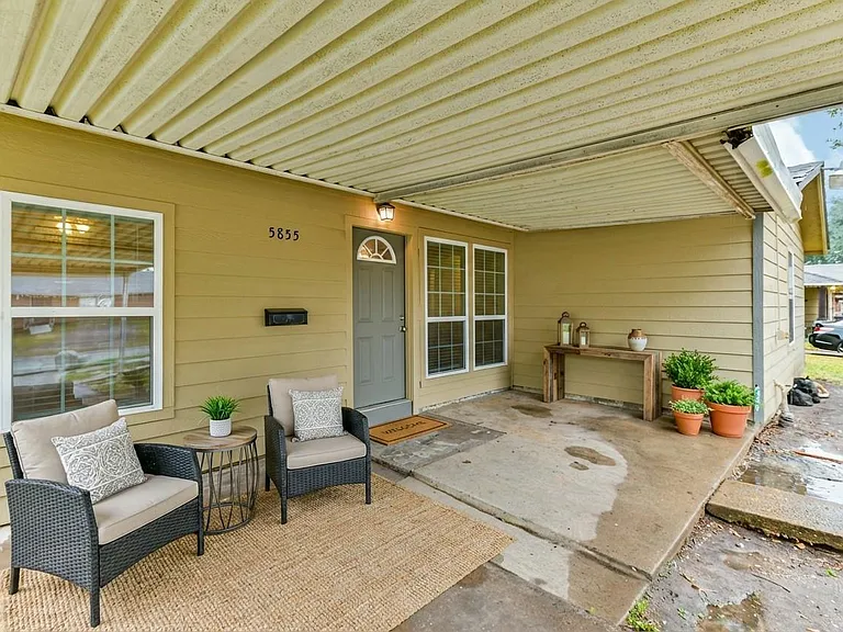 5855 Beldart St — Photo 4