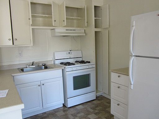 2nd image of 710 E Foothill Blvd