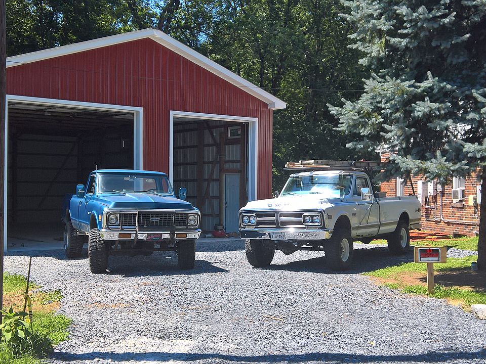 2nd image of 198 Lumber St