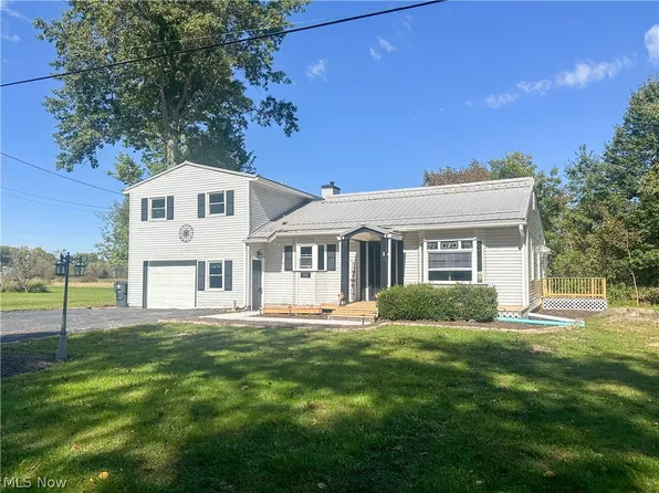 1365 Jewel Bay Rd, Cortland, OH 44410