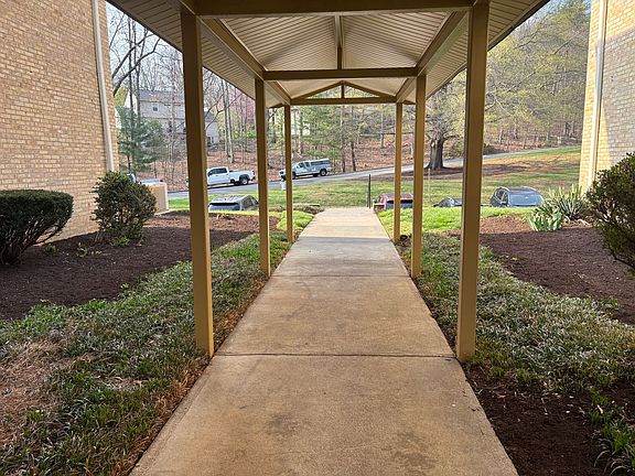 5th image of 5260 Crossbow Cir Unit 10D
