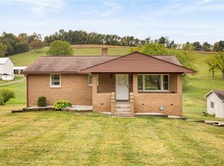 222 McConnell Rd, Mount Pleasant, PA 15666