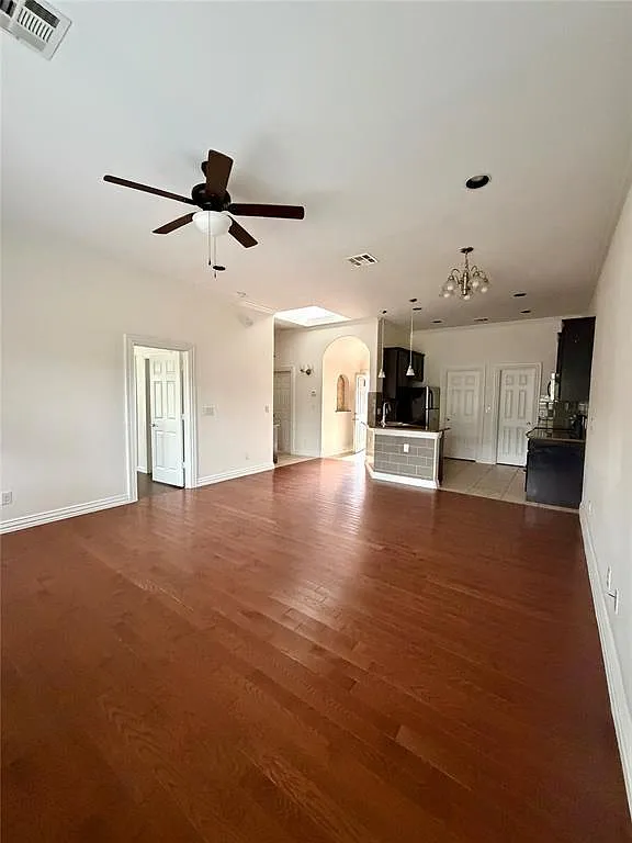 2 bed, 2.0 bath, 1000 sqft, $1,550 — Photo 4