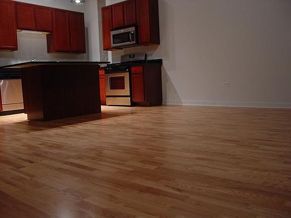 3rd image of 3963 W Belmont Ave Unit 320