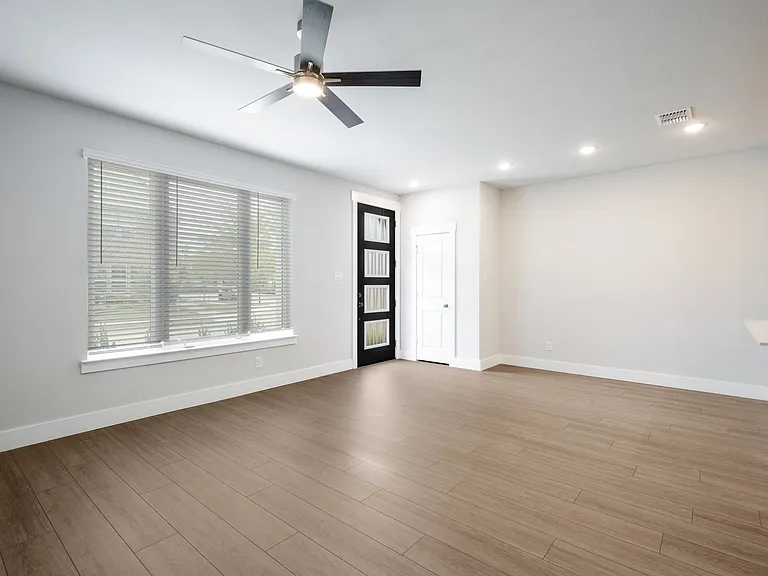 4502 Smokey Quartz Ln — Photo 5