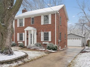 3900 Clinton Ave, Des Moines, IA 50310