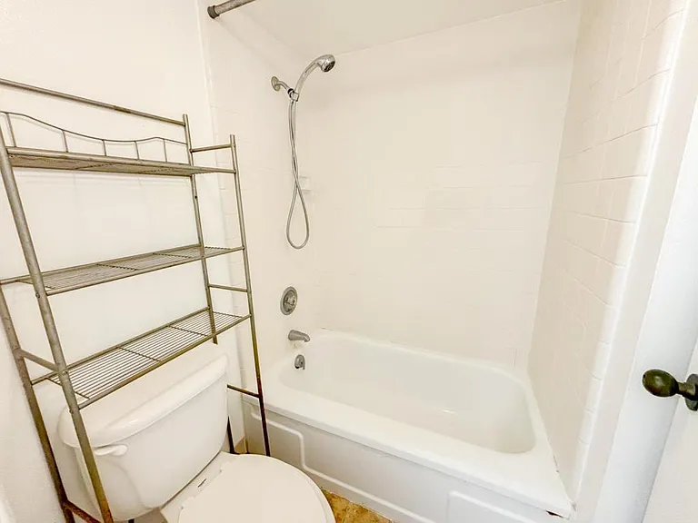 2240 Kuhio Ave #2505 — Photo 10