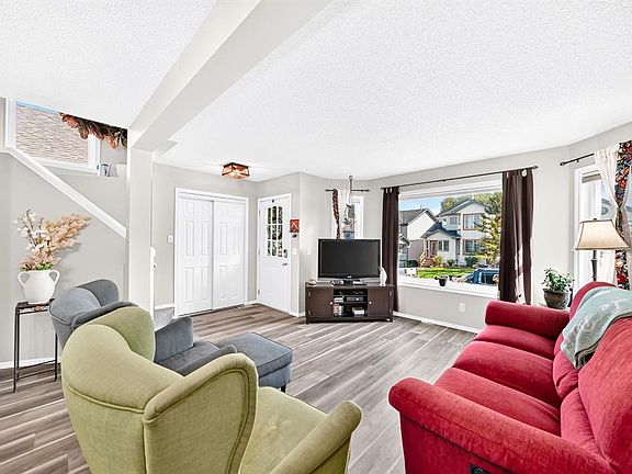 4th image of 79 SE Hidden Hills Way NW