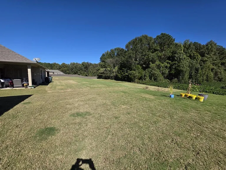 352 Castlepath Dr SW — Photo 35