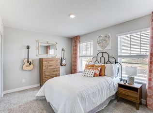 5108 Stable View Dr, Woodbury, MN 55129