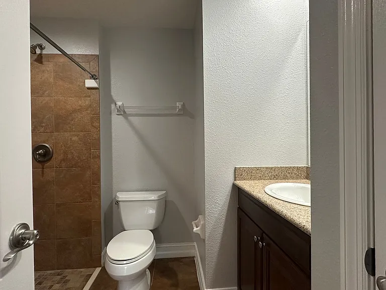 3720 Messina Dr — Photo 6