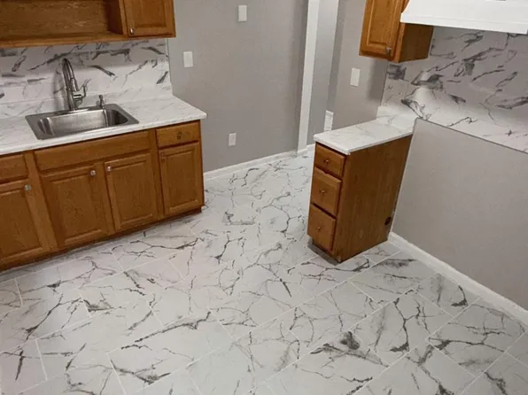 1071 Pembroke St, Bridgeport, CT