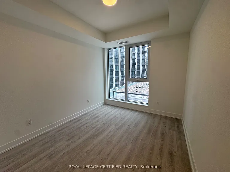 25 Cordova Ave #605 — Photo 17