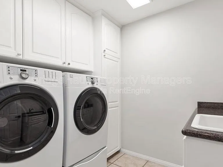 994 Windflower Way — Photo 23