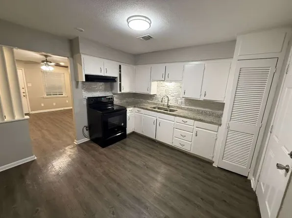 2522 Normont Cir #2522, Fort Worth, TX 76103