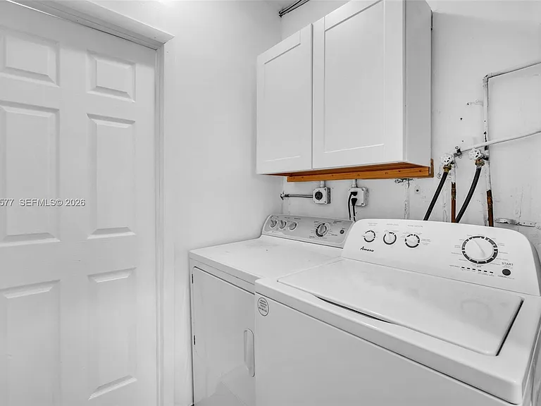 1807 SW 102nd Pl — Photo 36