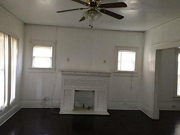 3rd image of 324 S Okfuskee Ave