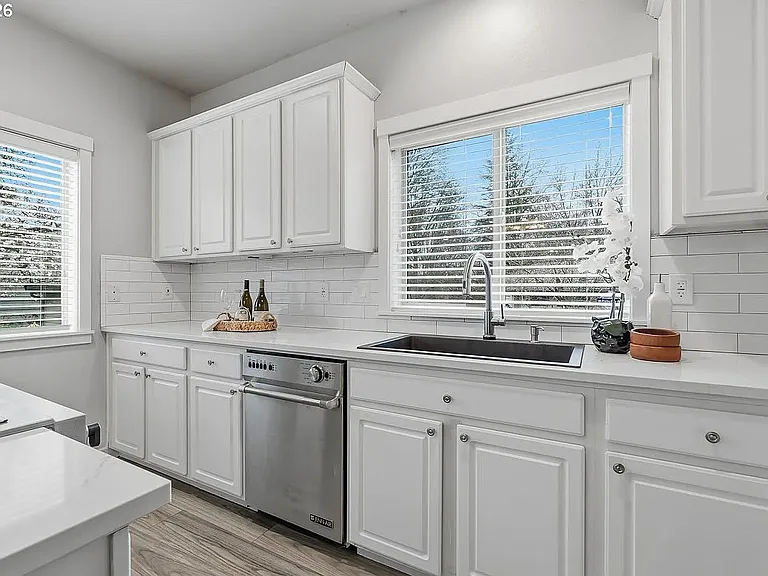 7704 SW Cresmoor Dr — Photo 17