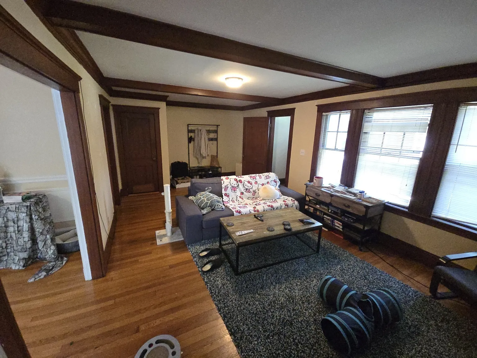 2 bed, 1.0 bath, 1350 sqft, $2,675 — Photo 1