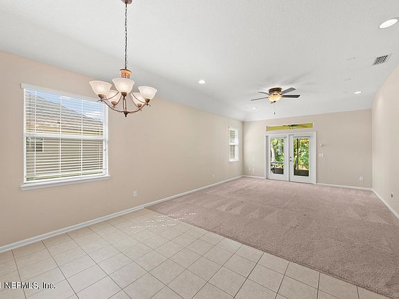 3rd image of 145 Cresthaven Pl