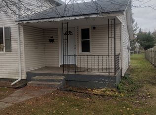 506 N Rainbow Dr, Clare, MI 48617