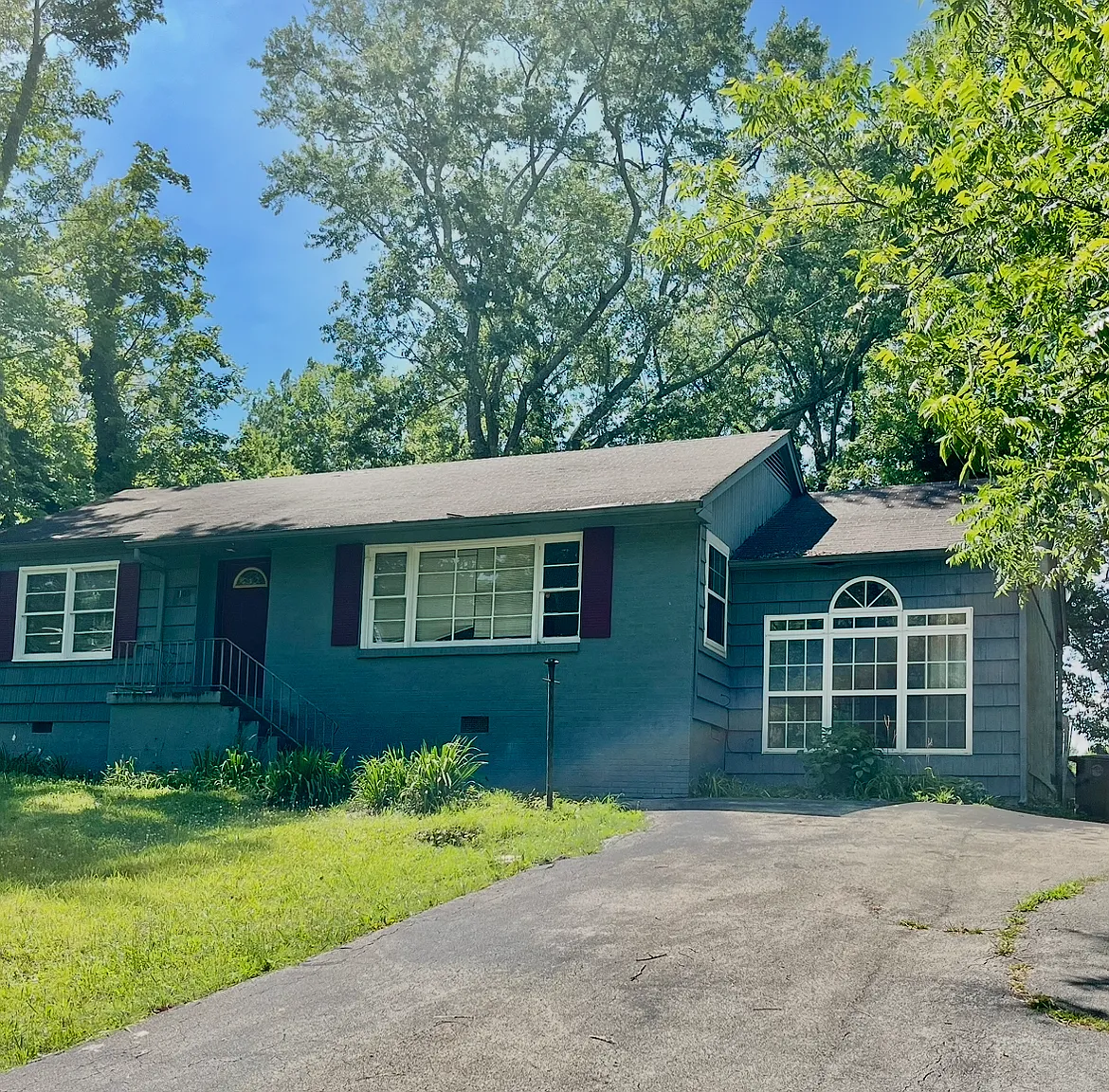 3 bed, 1.5 bath, 1248 sqft, $1,950 — Photo 1