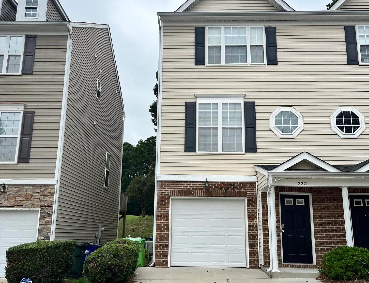 2 bed, 2.5 bath, 1560 sqft, $1,500 — Photo 1
