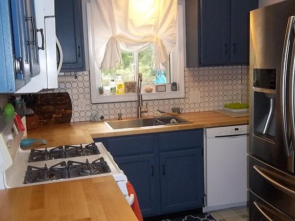 4th image of 2854 Bellwood Ave