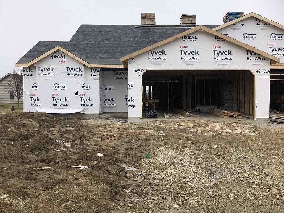 1st image of 404 Crown Hill Dr