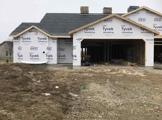 404 Crown Hill Dr, Huntington, IN 46750