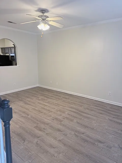 2 bed, 1.5 bath, 1038 sqft, $1,550 — Photo 2