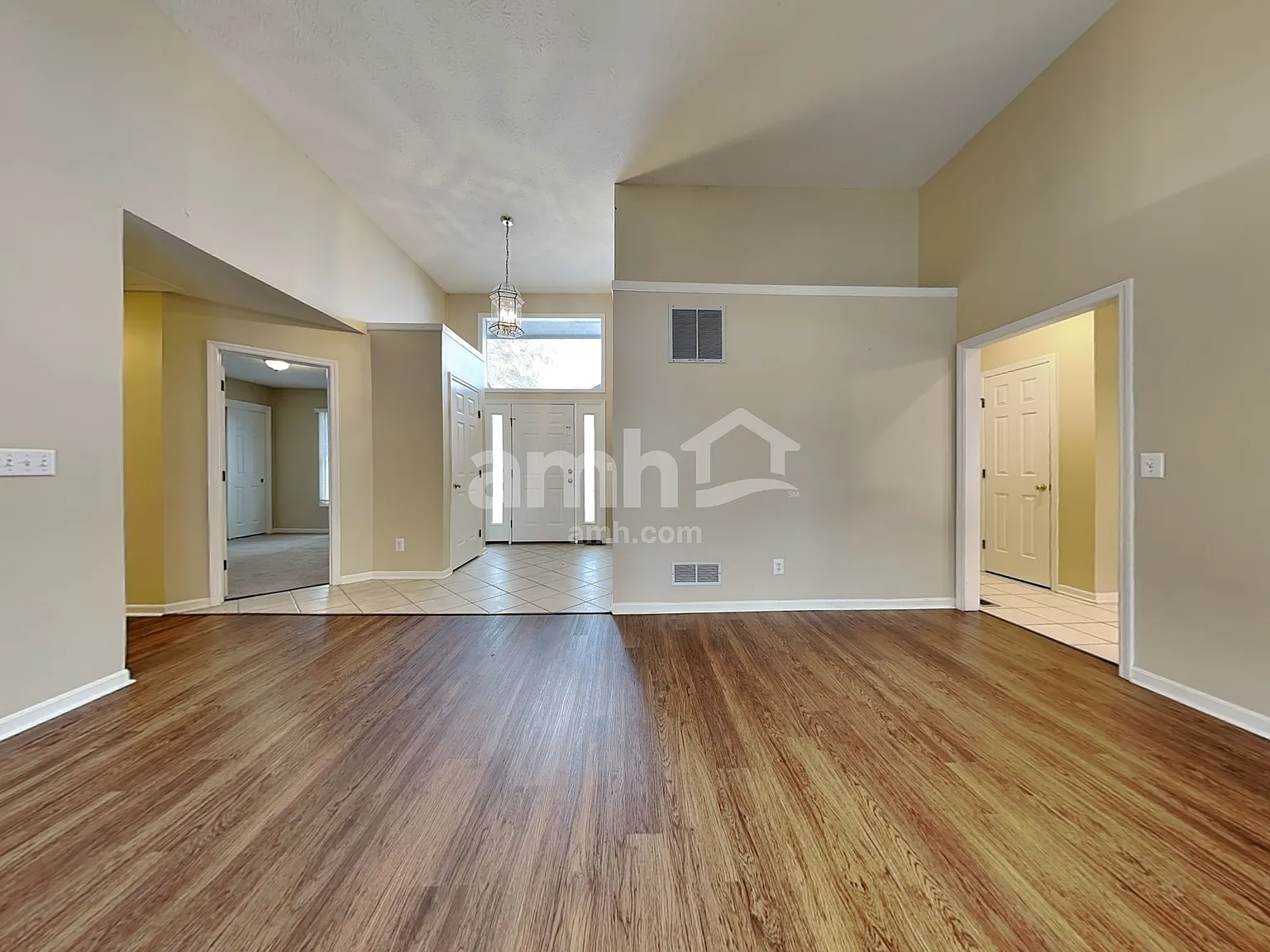 3 bed, 2.0 bath, 1782 sqft, $2,285 — Photo 4