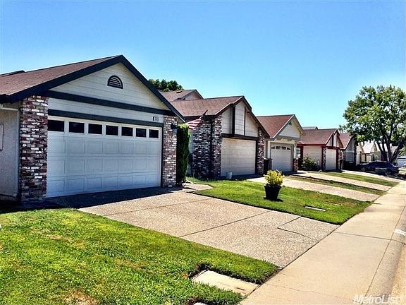 3rd image of 1333 Chignahuapan Way