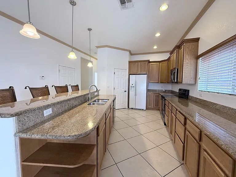 926 Stahlman Dr — Photo 5