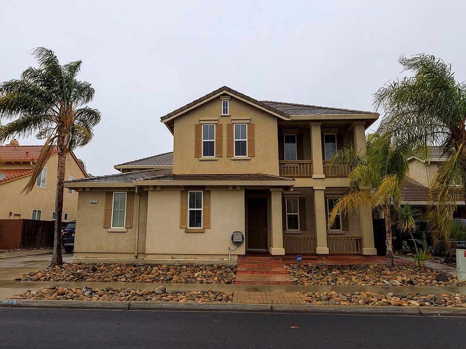 1st image of 3613 Valley Oak Dr