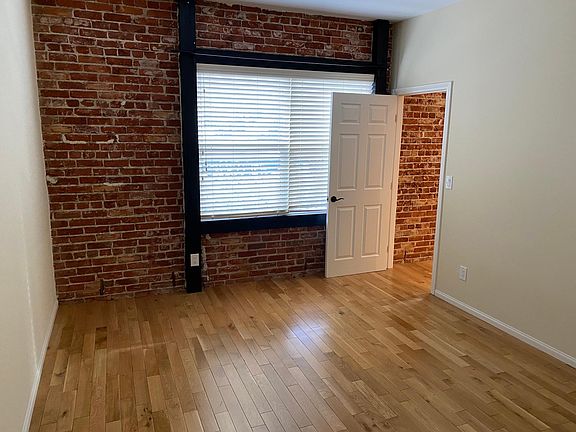 4th image of 2201 Branden St #C