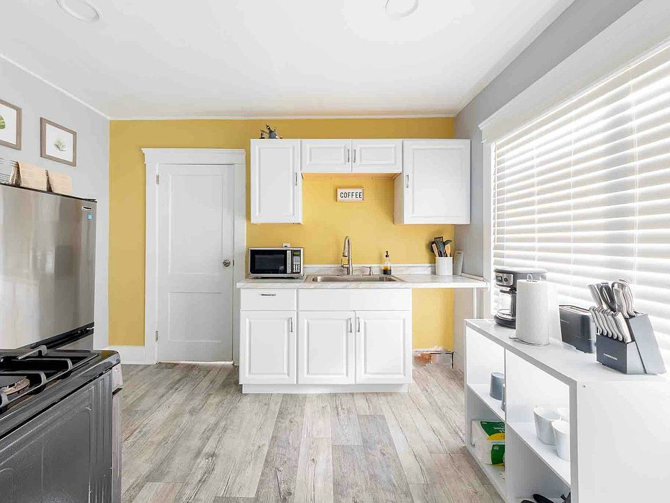 8614 Vineyard Ave Cleveland OH Zillow