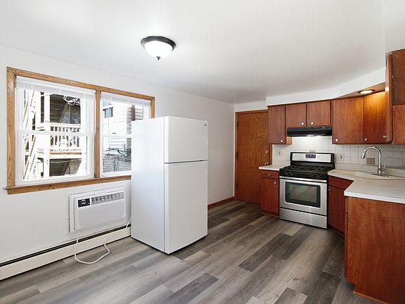 4th image of 4305 W Lawrence Ave
