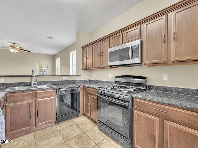 14652 Oldenberg Ct — Photo 4