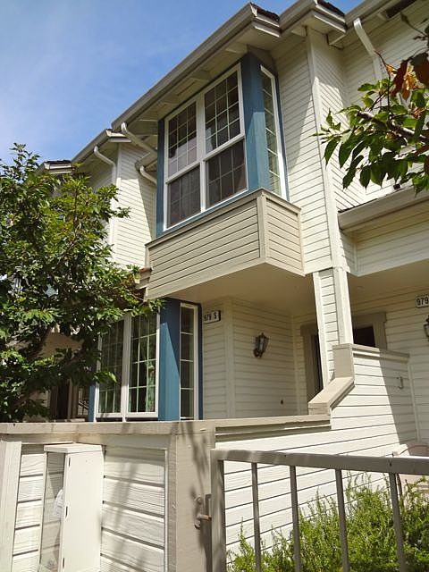 1st image of 979 Belmont Ter Unit 5