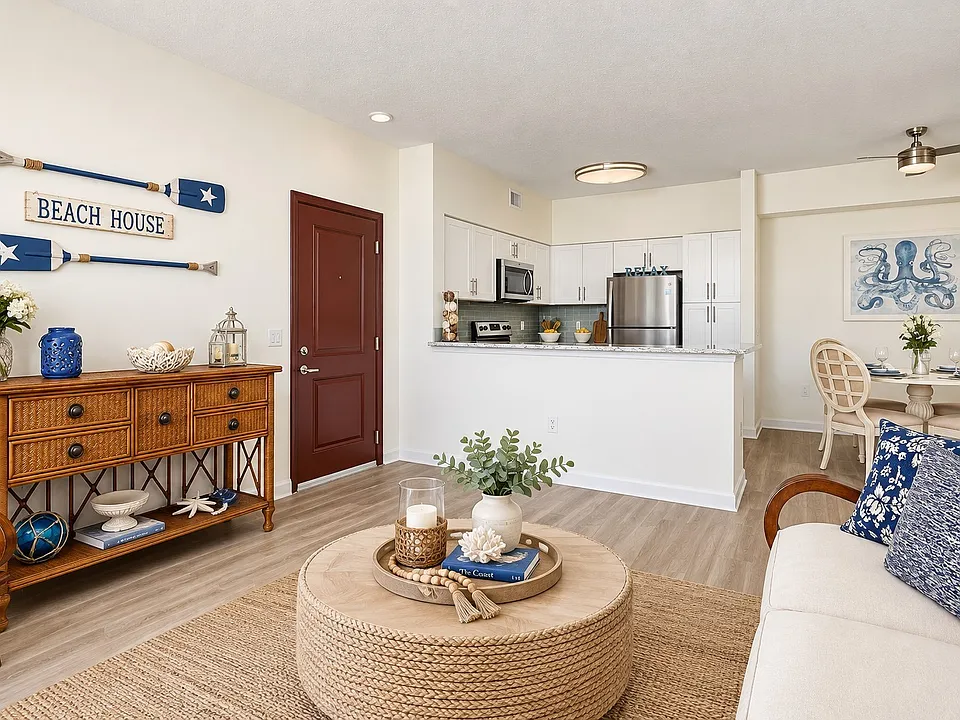 Quantum Lake Villas Apartments
