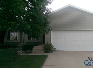 424 Trailside Dr, Deforest, WI 53532