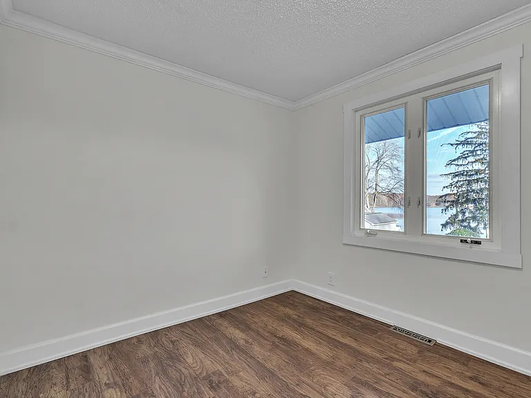 8165 Leonard Dr — Photo 22